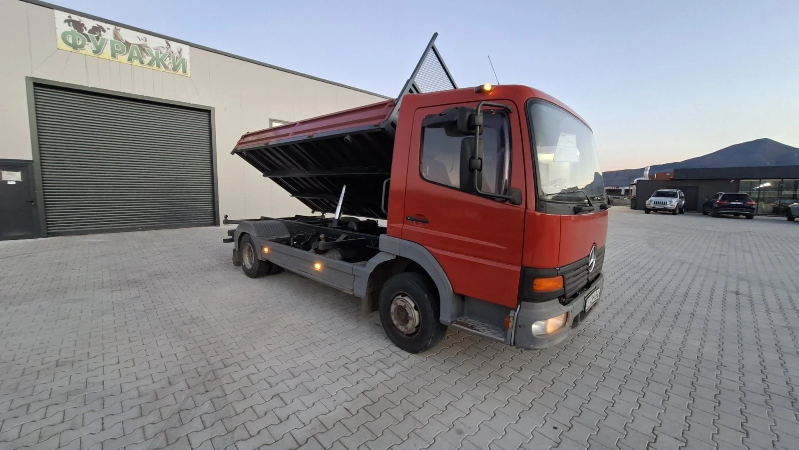 Mercedes-Benz 814 Самосвал - изображение 10