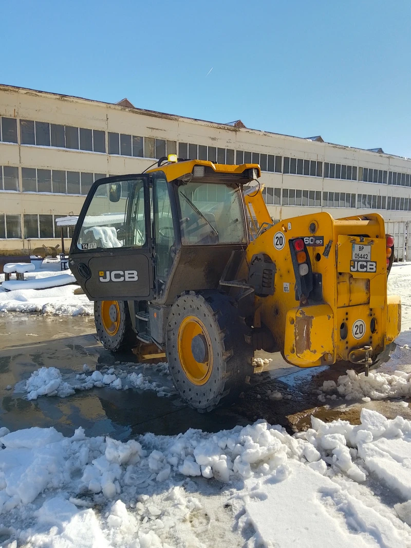 Телескопичен товарач JCB 560-80, снимка 3 - Селскостопанска техника - 47215045