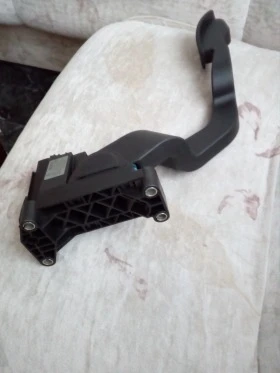 педал за газта на Фиат Стило 1.6 бензин, снимка 3