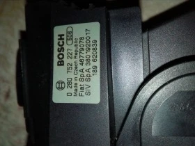 педал за газта на Фиат Стило 1.6 бензин, снимка 4