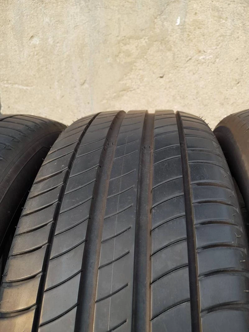 Гуми Летни 225/50R18, снимка 2 - Гуми и джанти - 21452836