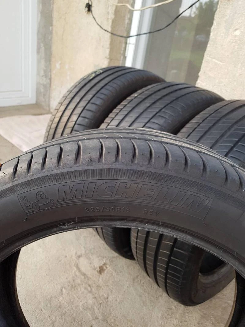 Гуми Летни 225/50R18, снимка 7 - Гуми и джанти - 21452836