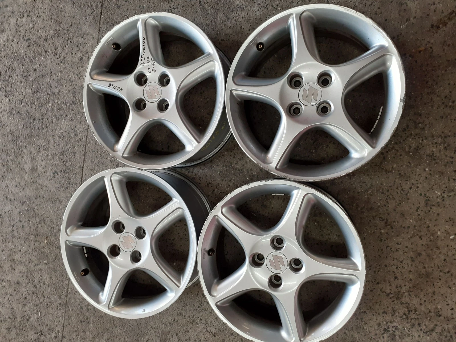 ������ �� Suzuki Swift | Mobile.bg � ����������� 2