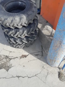 Гуми Всесезонни 200/80R15, снимка 1 - Гуми и джанти - 49535299