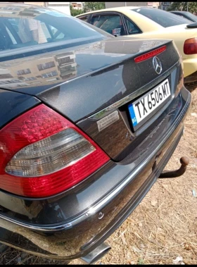 Mercedes-Benz E 320, снимка 1