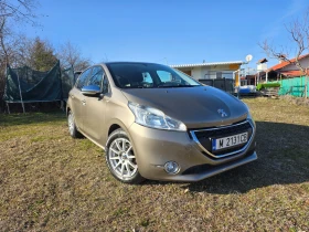 Peugeot 208 1.4 HDi/ Навигация / Парктроник/ Нови гуми, снимка 1