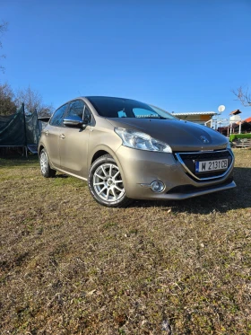 Peugeot 208 1.4 HDi/ Навигация / Парктроник/ Нови гуми - 4950 € / 9681.36 лв. - 91924476 2