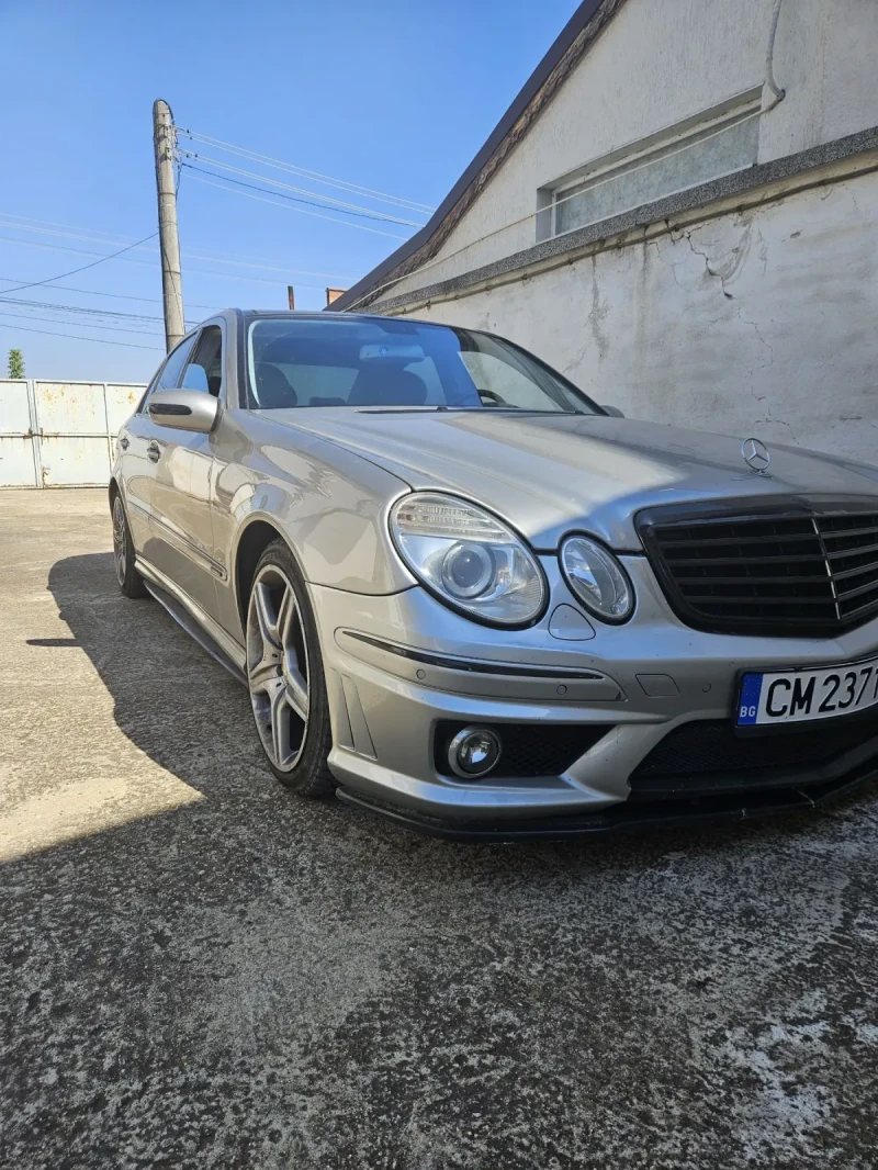 Mercedes-Benz E 500, снимка 3 - Автомобили и джипове - 47384112