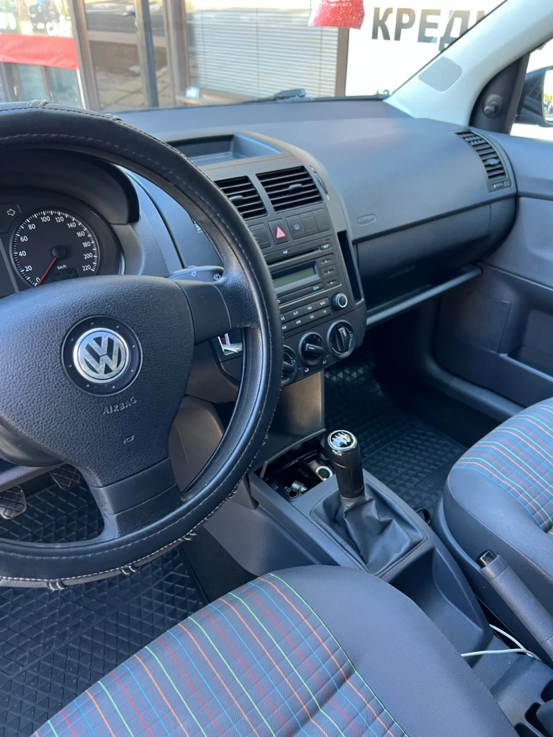 VW Polo, снимка 9 - Автомобили и джипове - 47535842