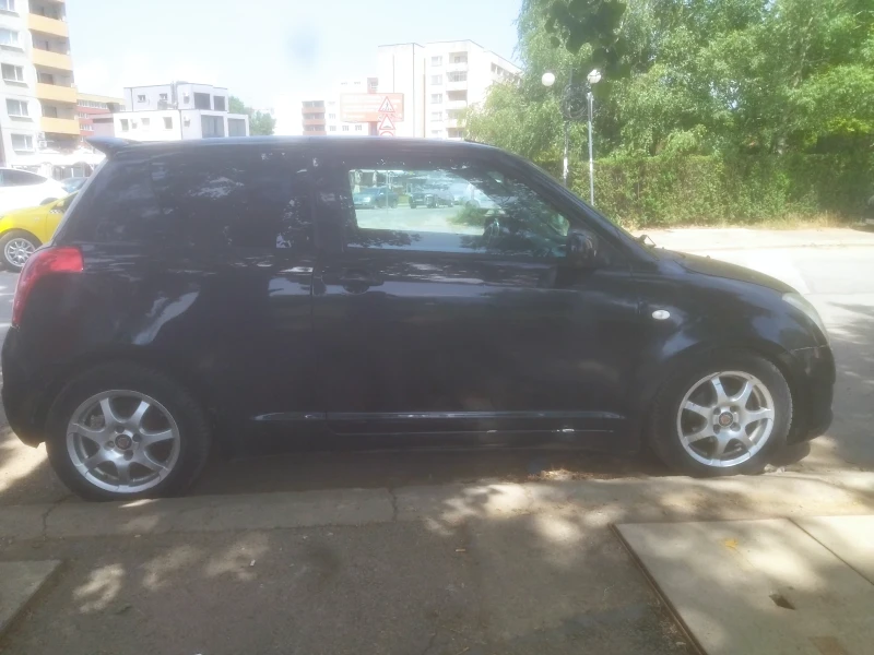 Suzuki Swift, снимка 1 - Автомобили и джипове - 48168292