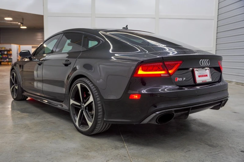 Audi Rs7 PRESTIGE * CAMERA * QUATTRO * ПОДГРЕВ, снимка 5 - Автомобили и джипове - 48403249