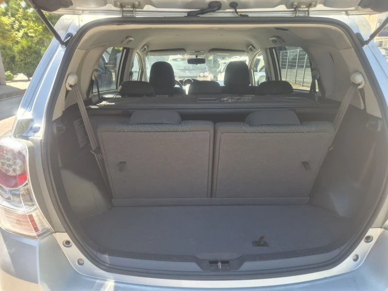 Toyota Corolla verso ШВЕЙЦАРИЯ 6+ 1 МЕСТА, снимка 9 - Автомобили и джипове - 48519933