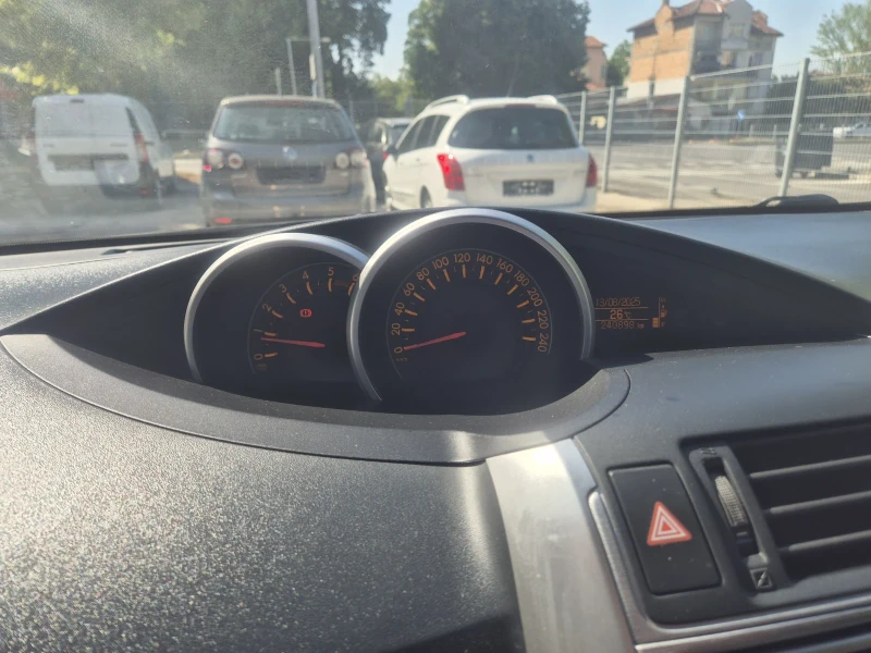 Toyota Corolla verso ШВЕЙЦАРИЯ 6+ 1 МЕСТА, снимка 17 - Автомобили и джипове - 48519933