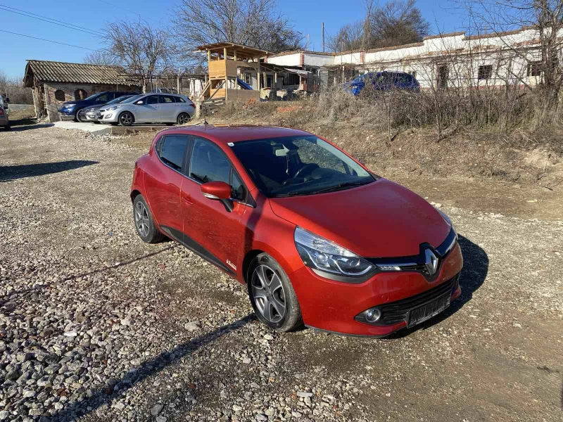 Renault Clio, снимка 2 - Автомобили и джипове - 48547260