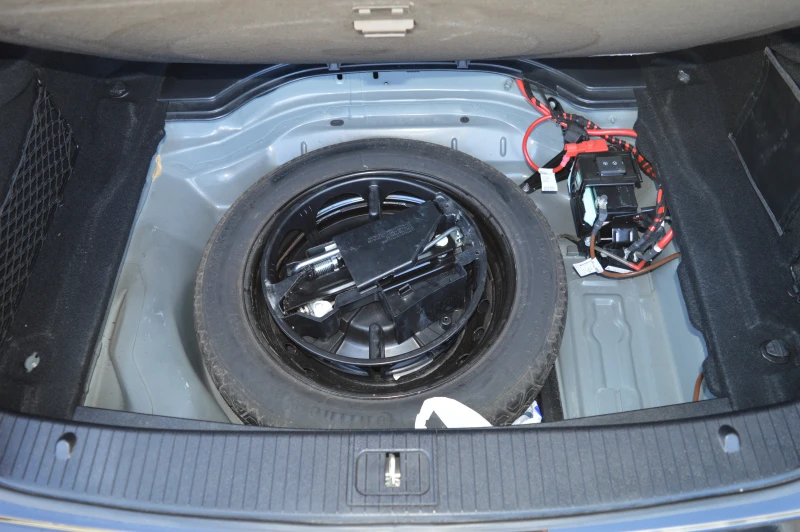 Mercedes-Benz E 350 AVANGARD, снимка 15 - Автомобили и джипове - 51618152