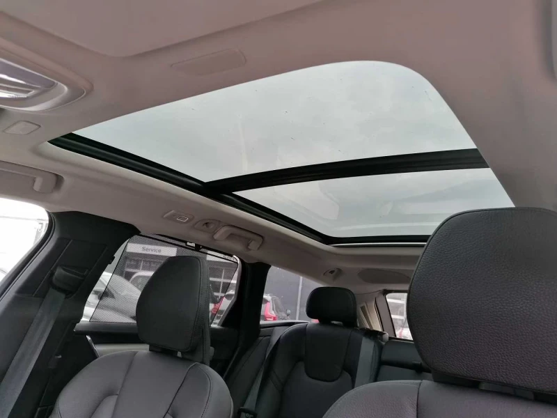 Volvo V90 B4/PLUS-BRIGHT/197HP/PANO/360/H&K/NAVI/LED/307gPR, снимка 12 - Автомобили и джипове - 51681407