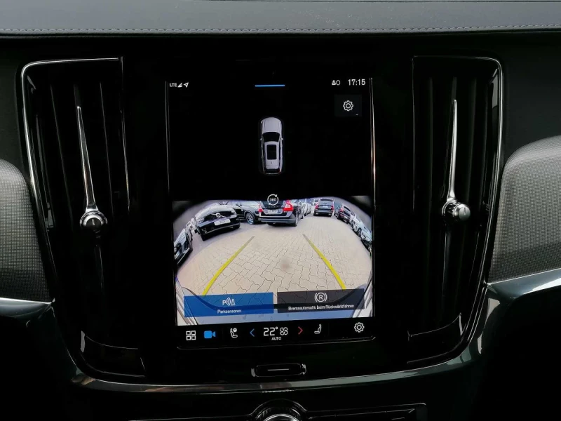 Volvo V90 B4/PLUS-BRIGHT/197HP/PANO/360/H&K/NAVI/LED/307gPR, снимка 8 - Автомобили и джипове - 51681407