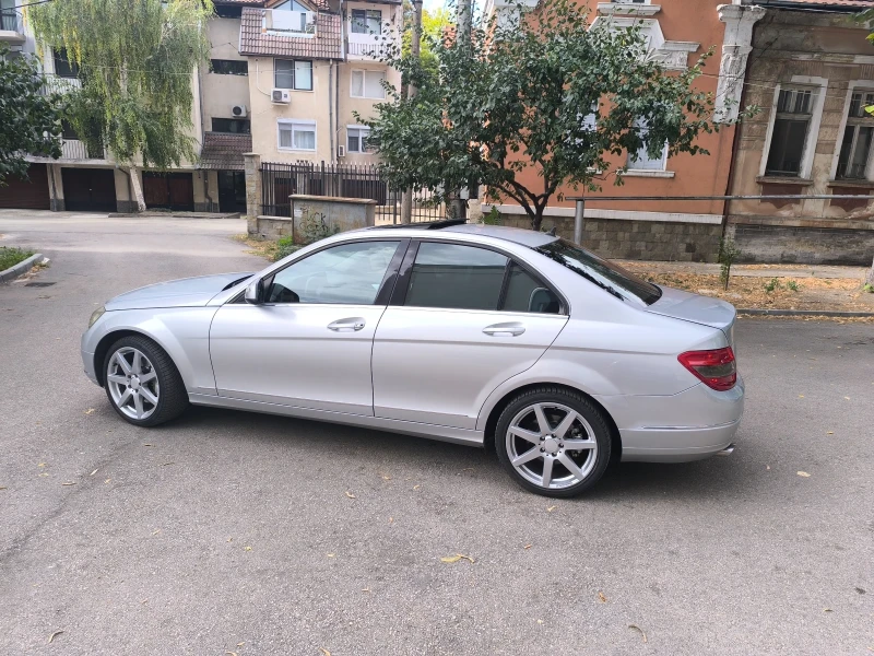 Mercedes-Benz C 320 Avantgarde 7G Tronic, снимка 14 - Автомобили и джипове - 51943877