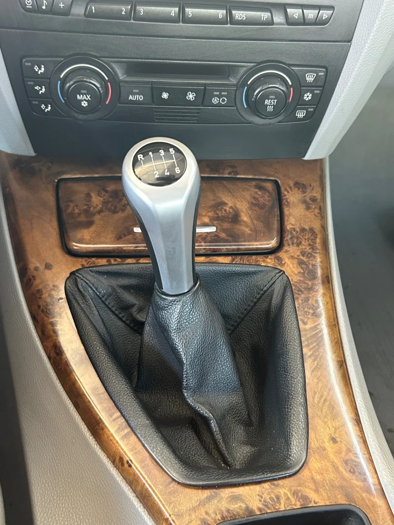 BMW 320 BMW E90 320, снимка 12 - Автомобили и джипове - 52361976