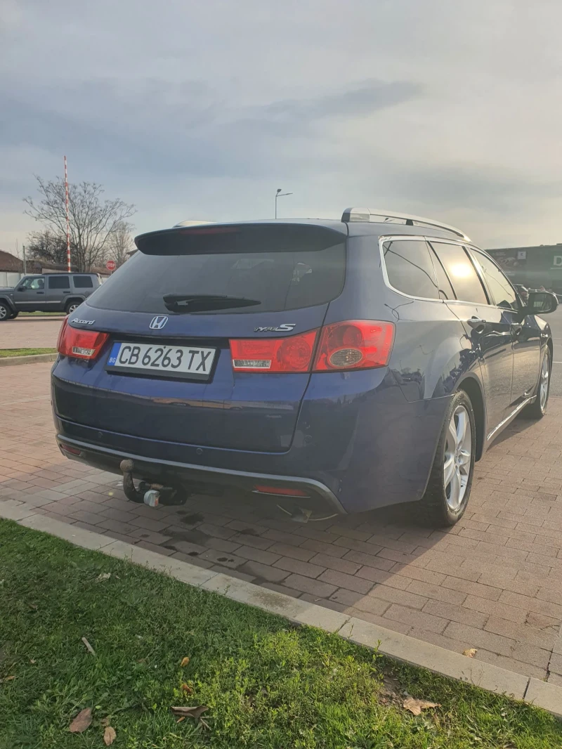 Honda Accord 2.2 i-Dtec executive, снимка 4 - Автомобили и джипове - 52629081