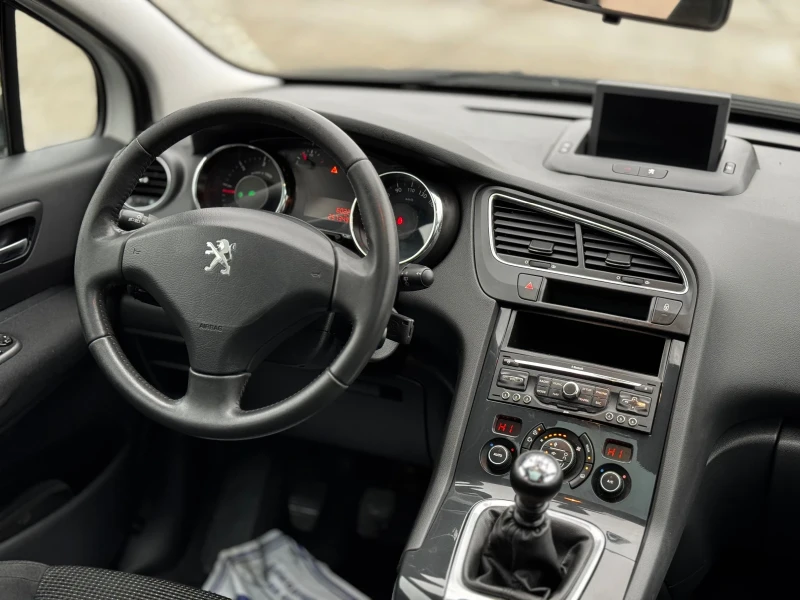 Peugeot 5008 2.0HDI/ПОДГРЕВ/НАВИГАЦИЯ, снимка 12 - Автомобили и джипове - 52885747