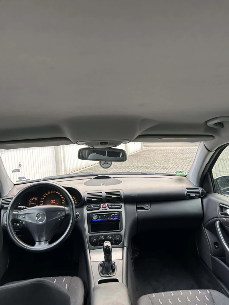 Mercedes-Benz C 220, снимка 5 - Автомобили и джипове - 52885973