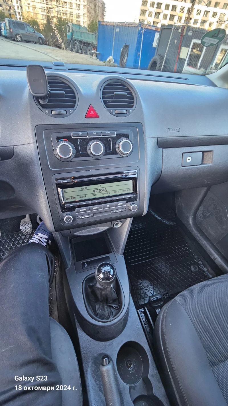 VW Caddy, снимка 14 - Автомобили и джипове - 53138613