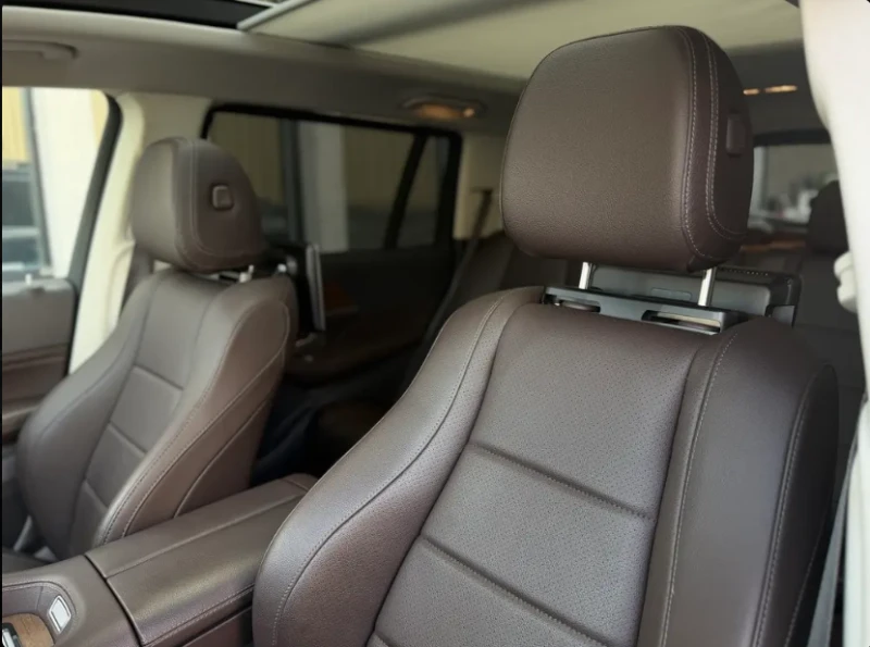 Mercedes-Benz GLS 450 4MATIC* * MULTIMEDIA* BURMESTER* * 7 SEATS, снимка 14 - Автомобили и джипове - 53201462