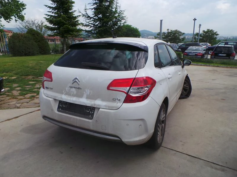 Citroen C4 1.6 E-HDI, снимка 3 - Автомобили и джипове - 47850443