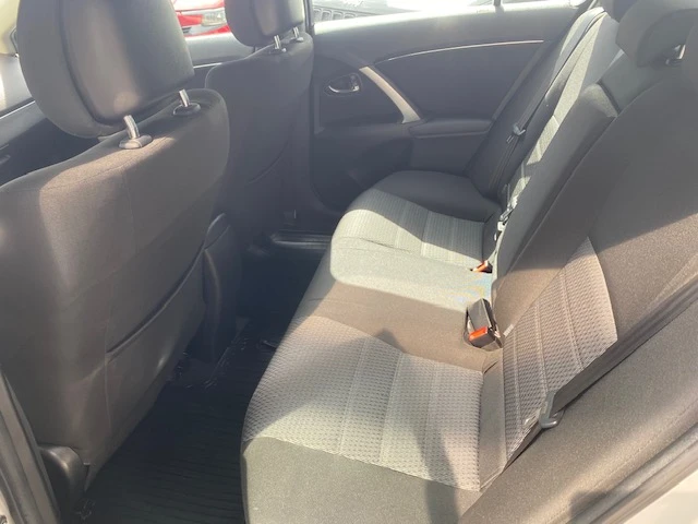 Toyota Avensis 1.8 BVA E5 - изображение 6