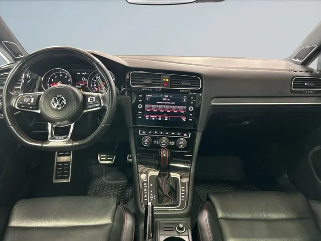 VW Golf GTI 2.0T* AвтоКредит* (ЦЕНА ДО БГ), снимка 9 - Автомобили и джипове - 53927494