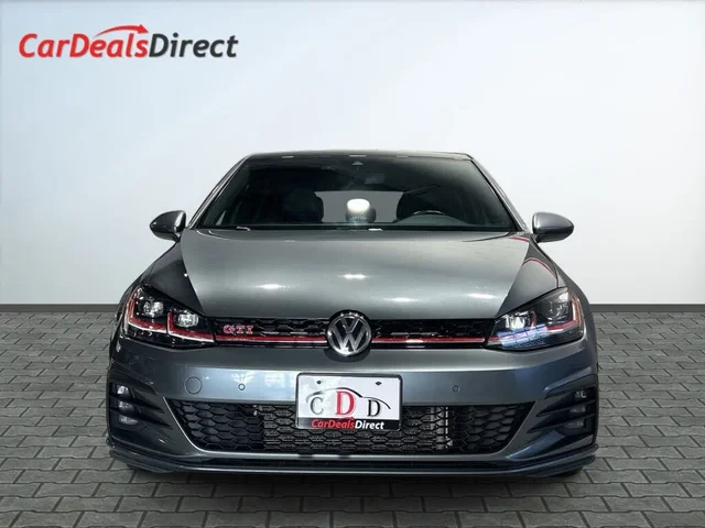 VW Golf GTI 2.0T* AвтоКредит* (ЦЕНА ДО БГ), снимка 2 - Автомобили и джипове - 53927494