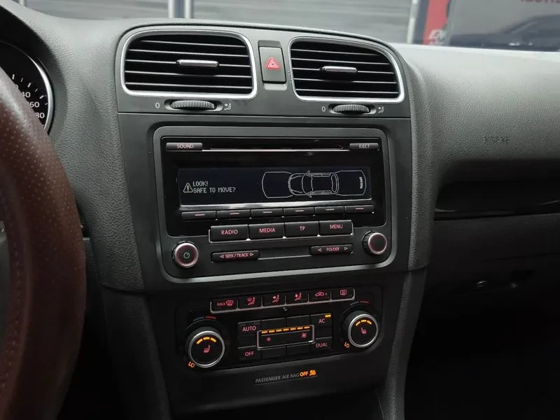 VW Golf 2.0 Tdi, снимка 14 - Автомобили и джипове - 55748467