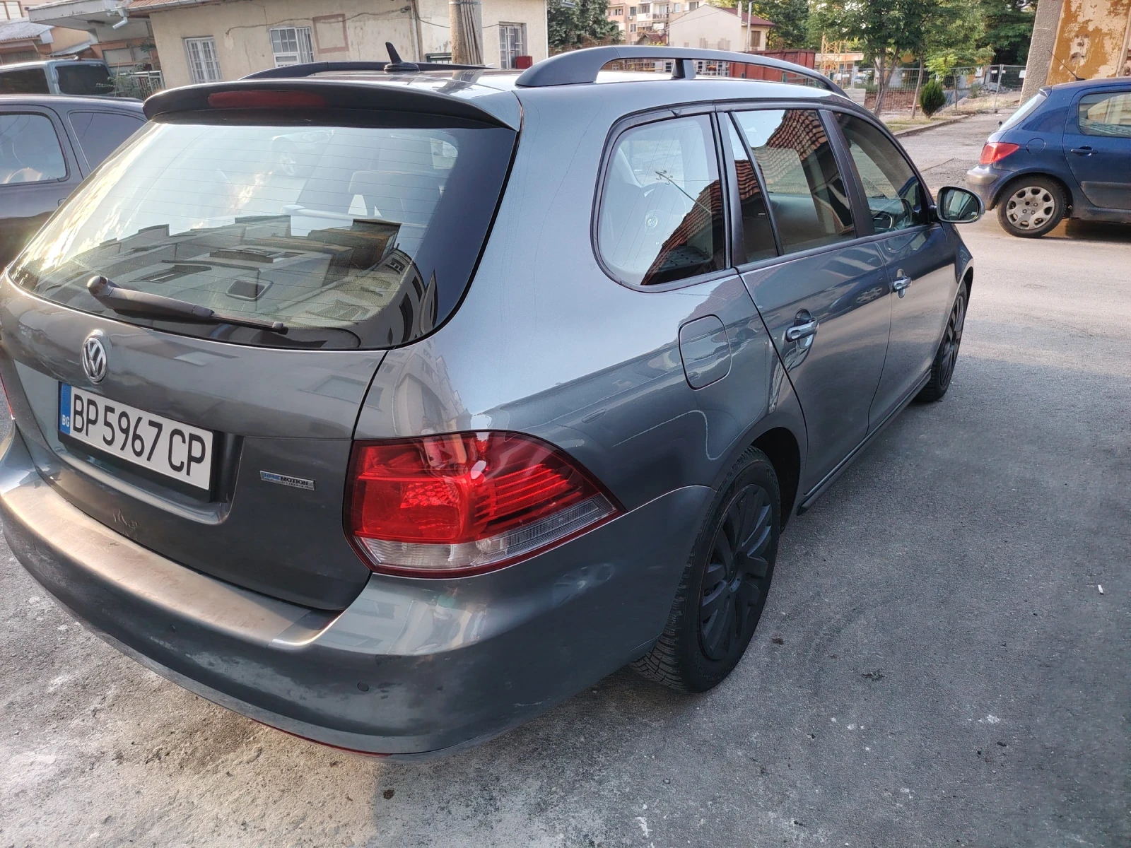 VW Golf 1.6 tdi klima, снимка 4 - Автомобили и джипове - 47556538
