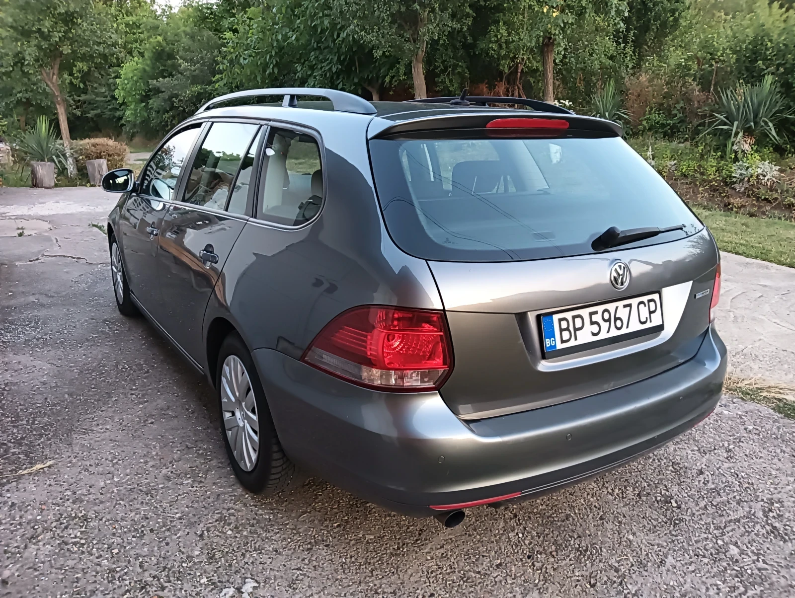 VW Golf 1.6 tdi klima - изображение 6