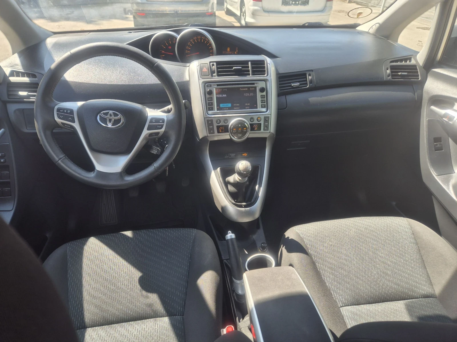 Toyota Corolla verso  6+ 1  | Mobile.bg   11