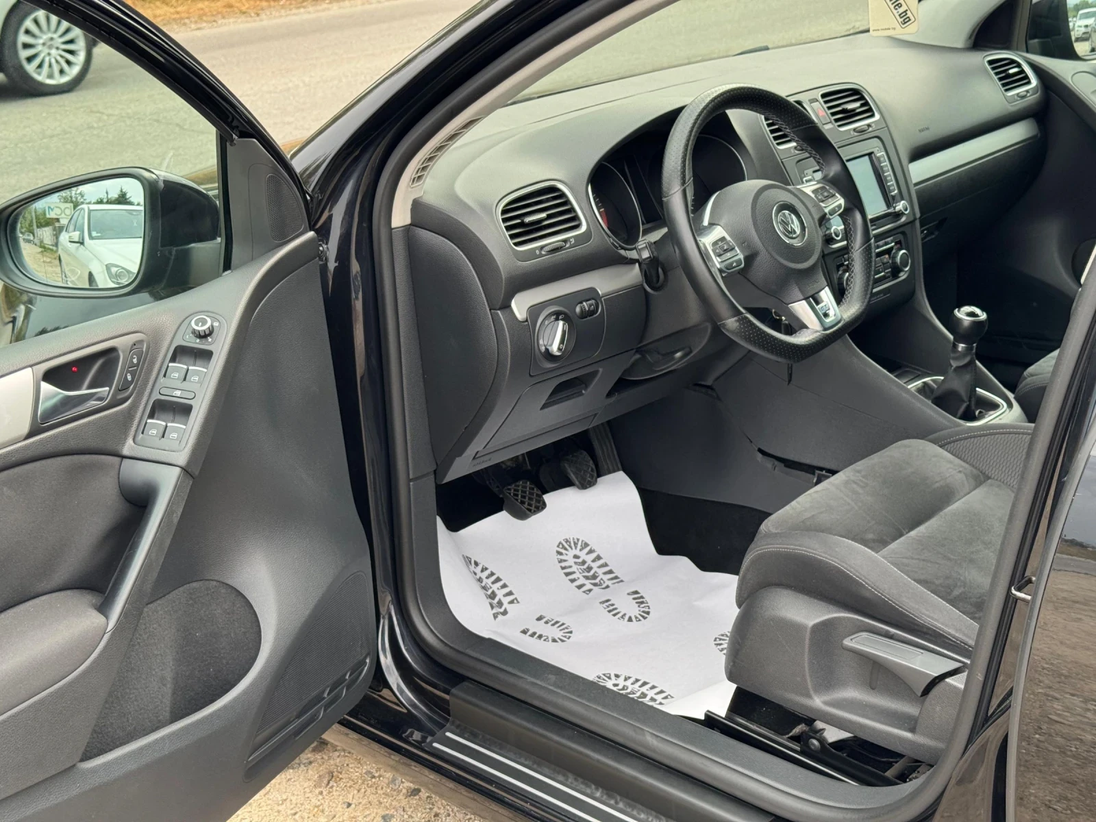 VW Golf 2.0TDI  110HP GIT НАВИ ЛИЗИНГ - изображение 9