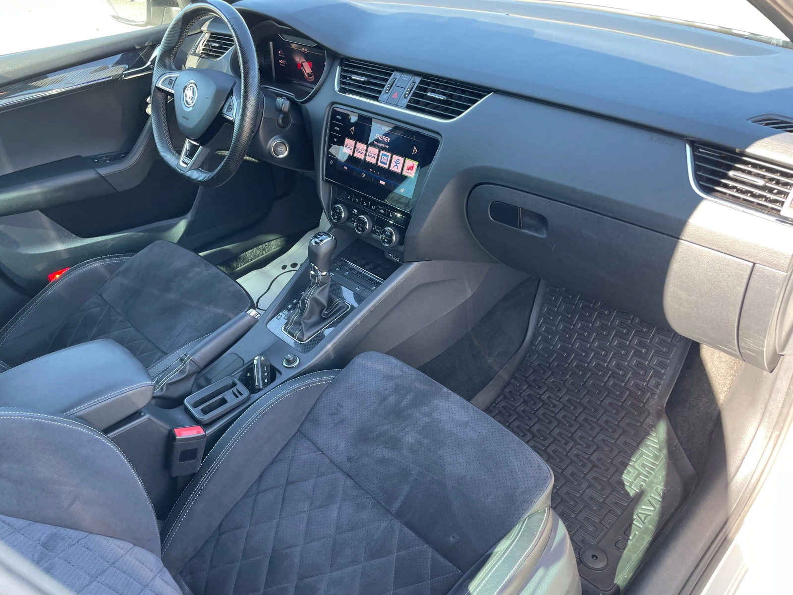 Skoda Octavia VRS DIGITAL 4x4   | Mobile.bg   12