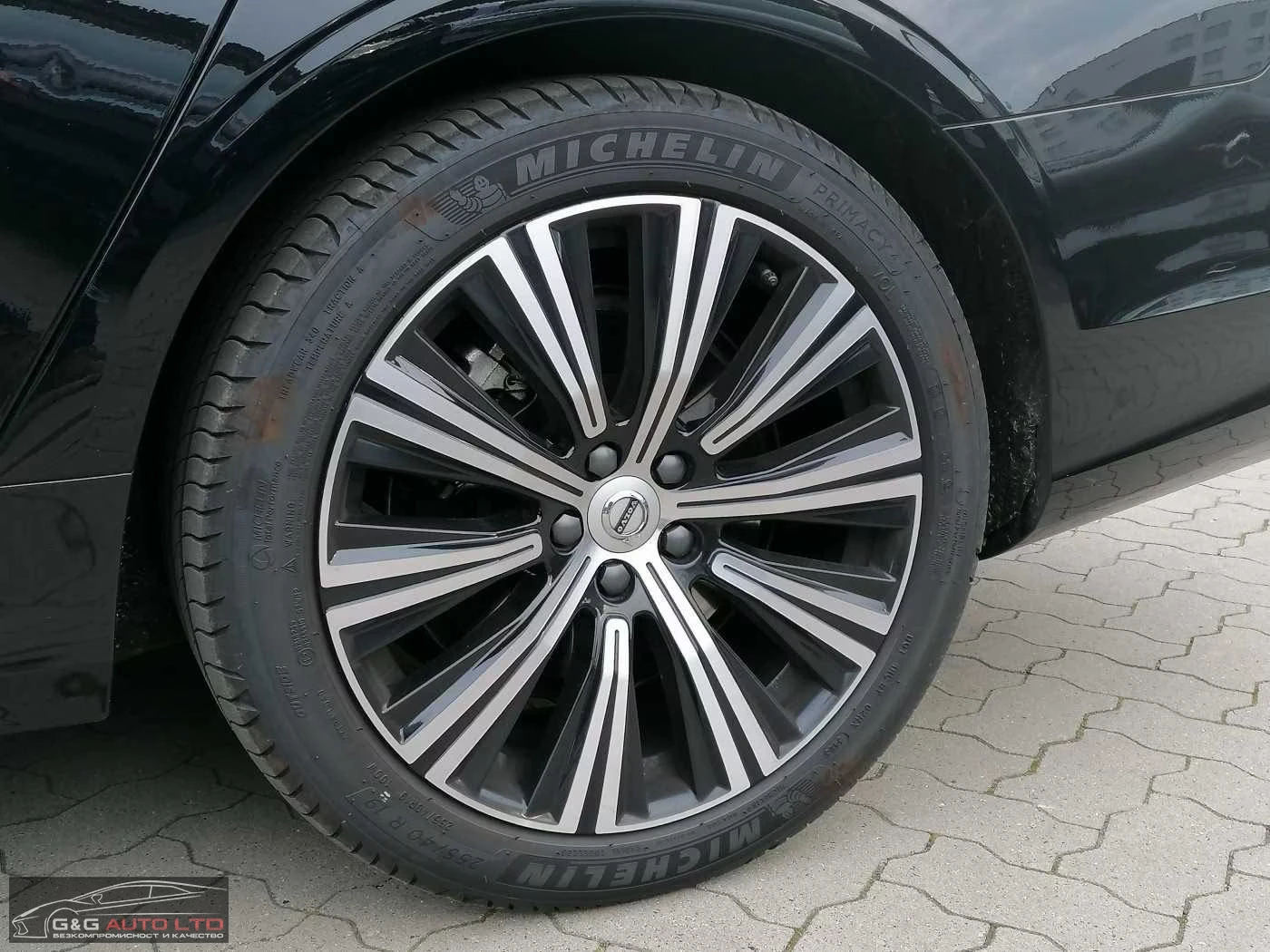 Volvo V90 B4/PLUS-BRIGHT/197HP/PANO/360/H&K/NAVI/LED/307g - изображение 3