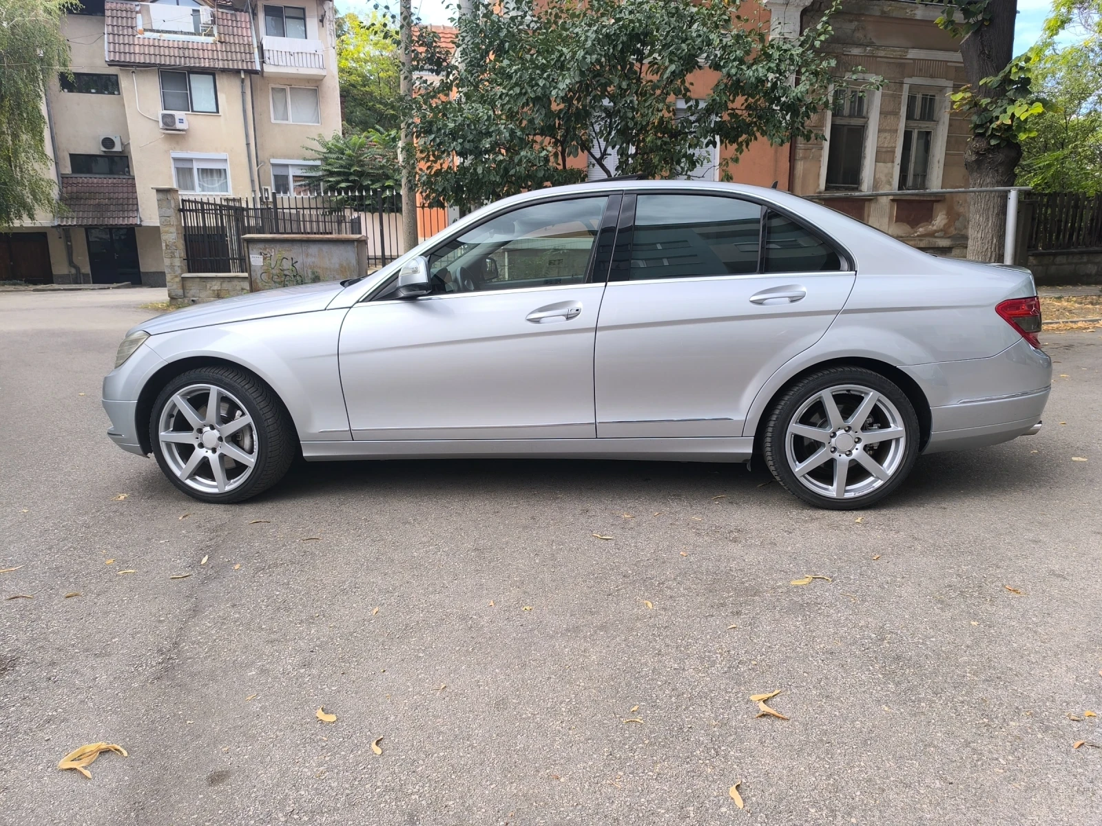 Mercedes-Benz C 320 Avantgarde 7G Tronic - изображение 7