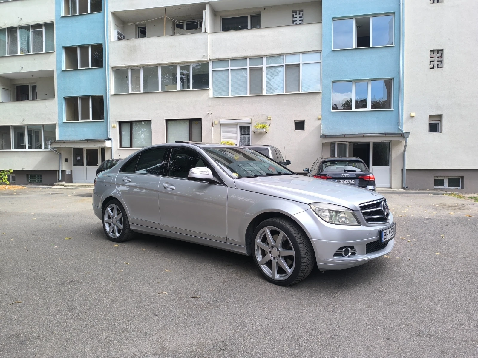Mercedes-Benz C 320 Avantgarde 7G Tronic - изображение 2
