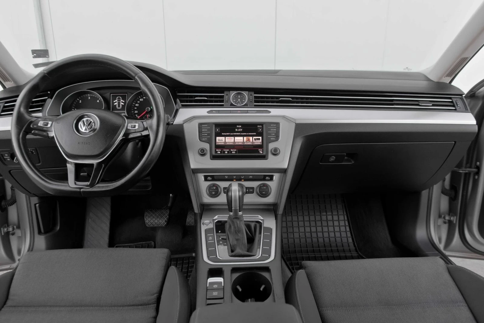 VW Passat | Mobile.bg   11