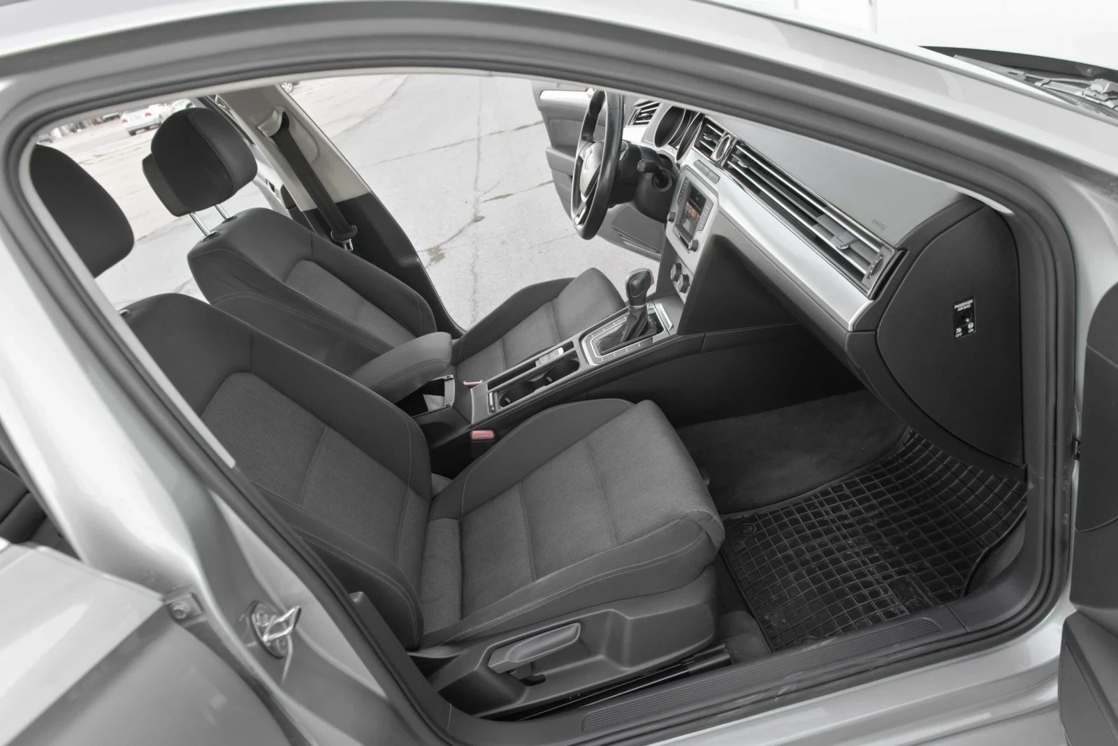 VW Passat  - изображение 8