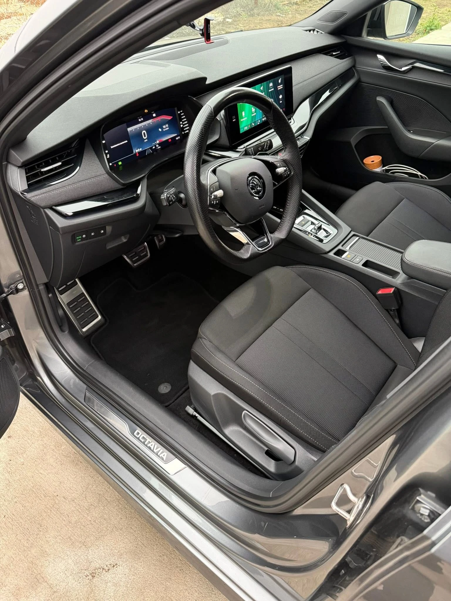 Skoda Octavia 1.5 TSi Sportline - изображение 2