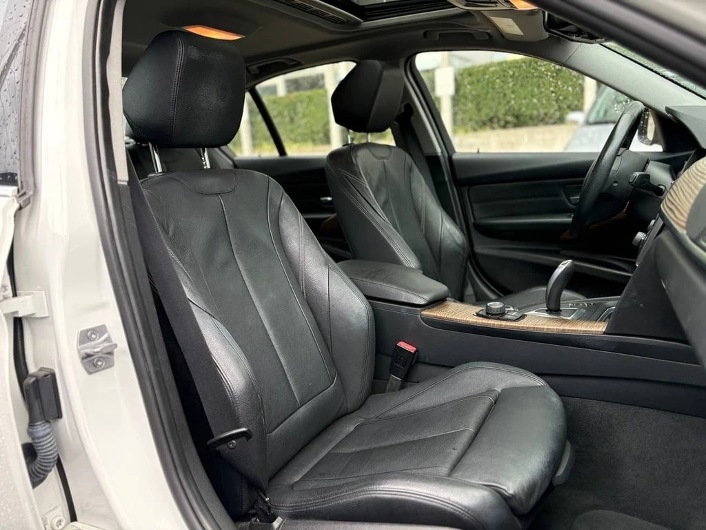 BMW 320 * 320i xDrive * CARFAX *    | Mobile.bg   17