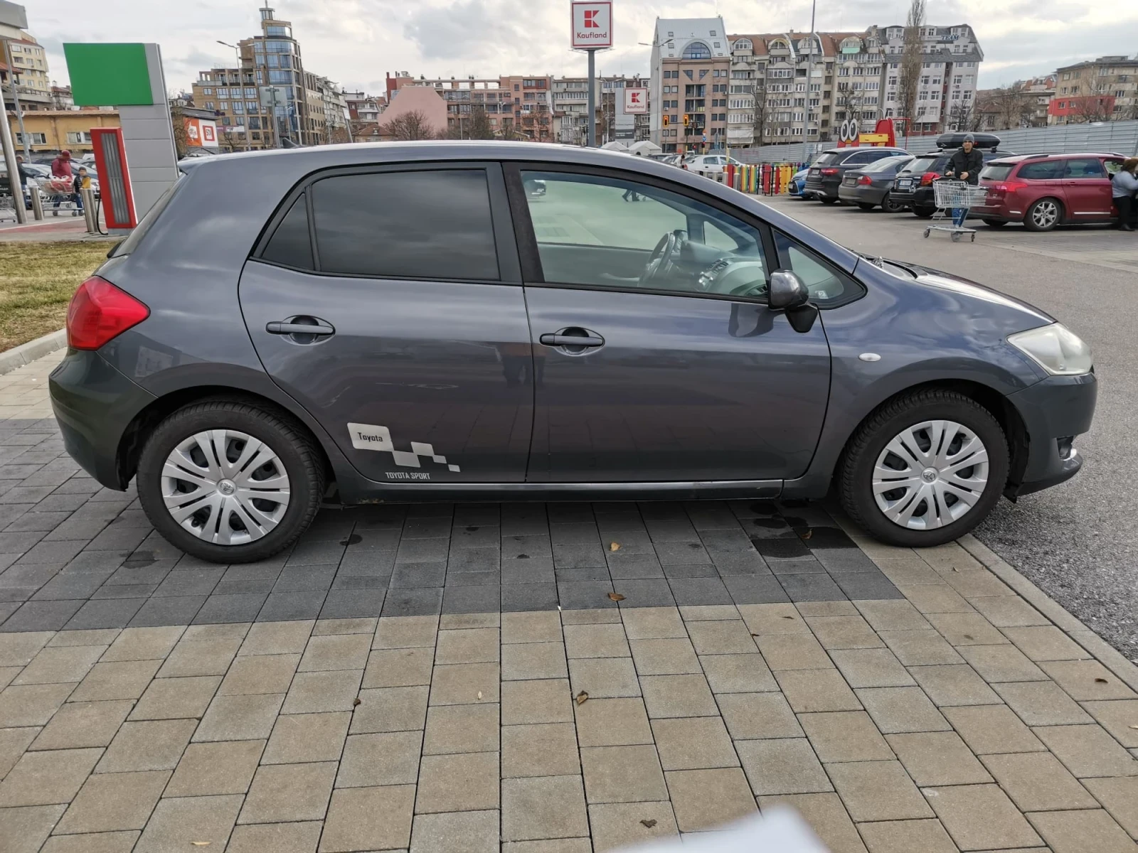 Toyota Auris Toyota Auris 2007 vvti 1.6 benzin 124 k.s. automat - изображение 9