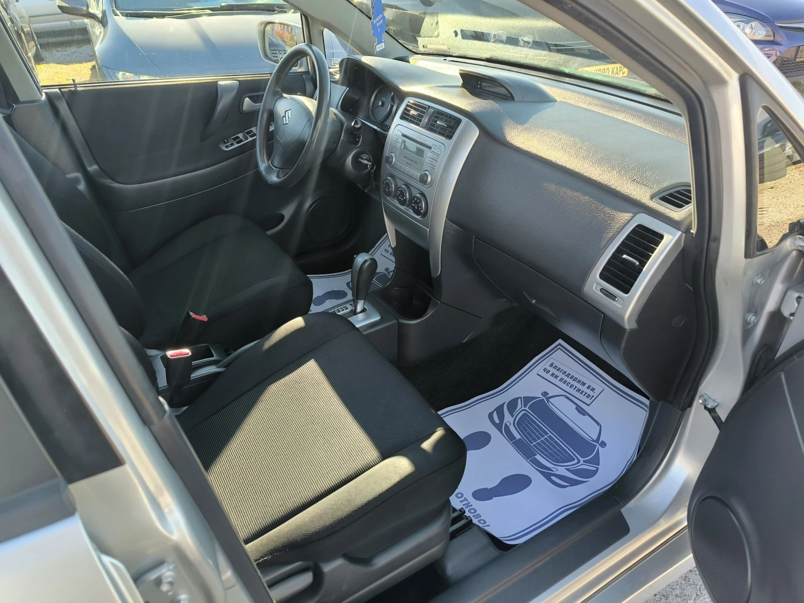 Suzuki Liana 1.6i 4x4 automatic  - изображение 7