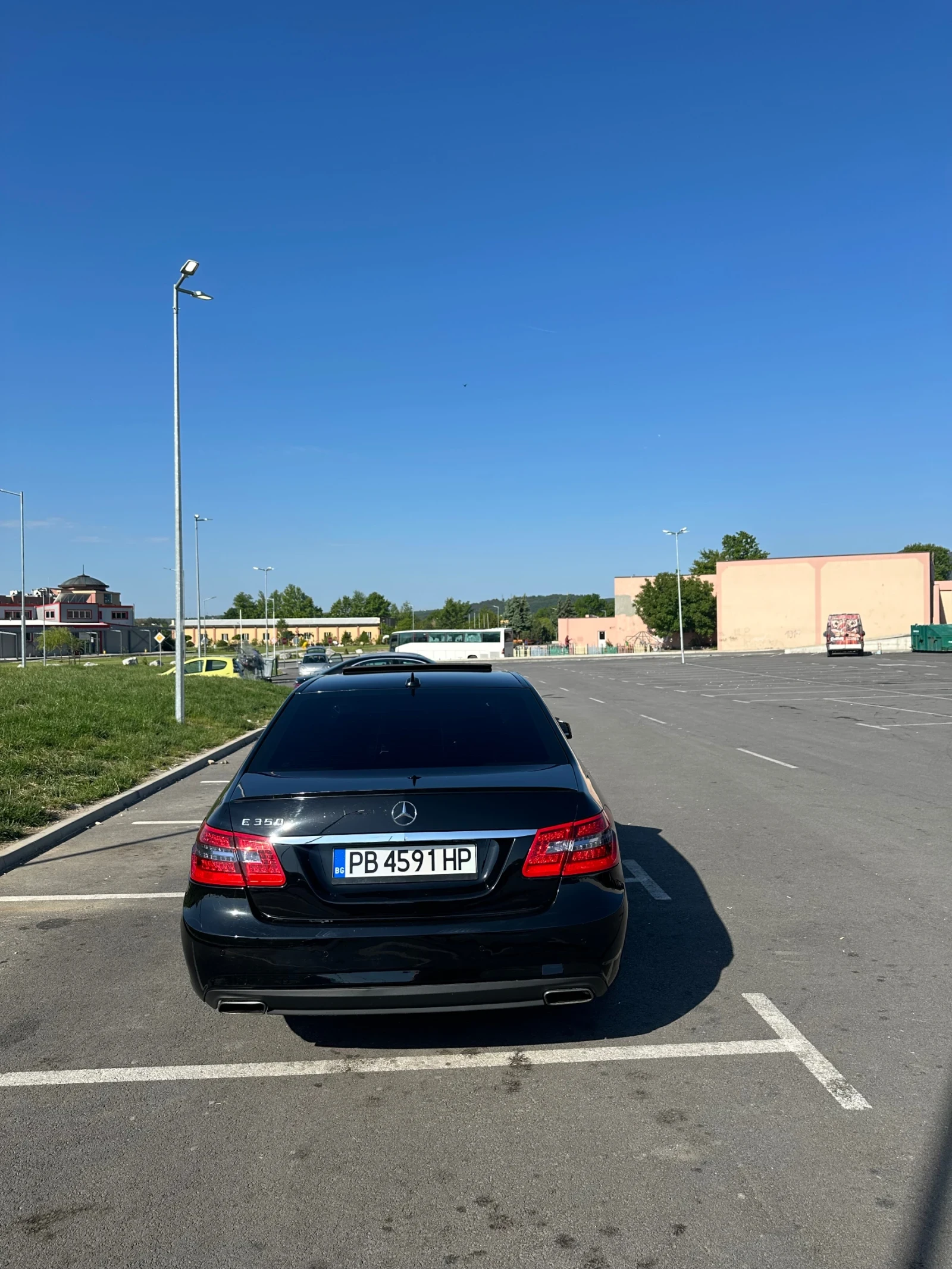 Mercedes-Benz E 350  - изображение 6