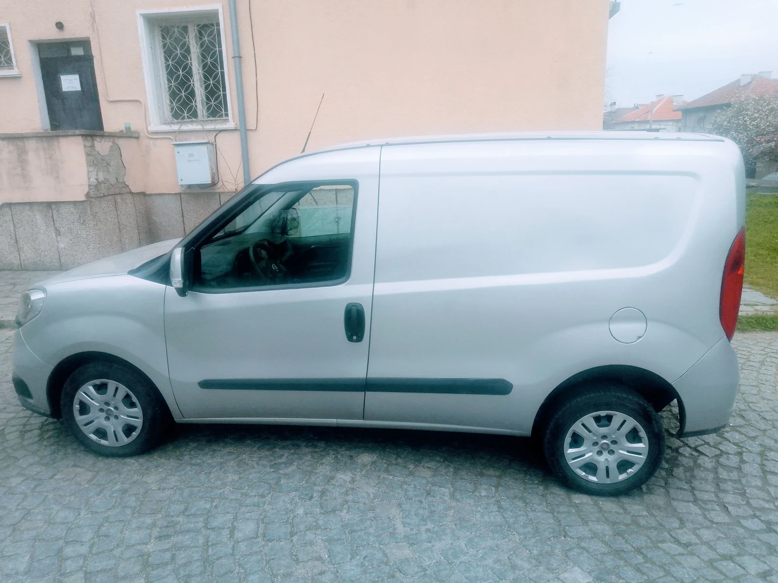 Fiat Doblo 1.6 Navi 3 Mesta, снимка 4 - Автомобили и джипове - 53990080