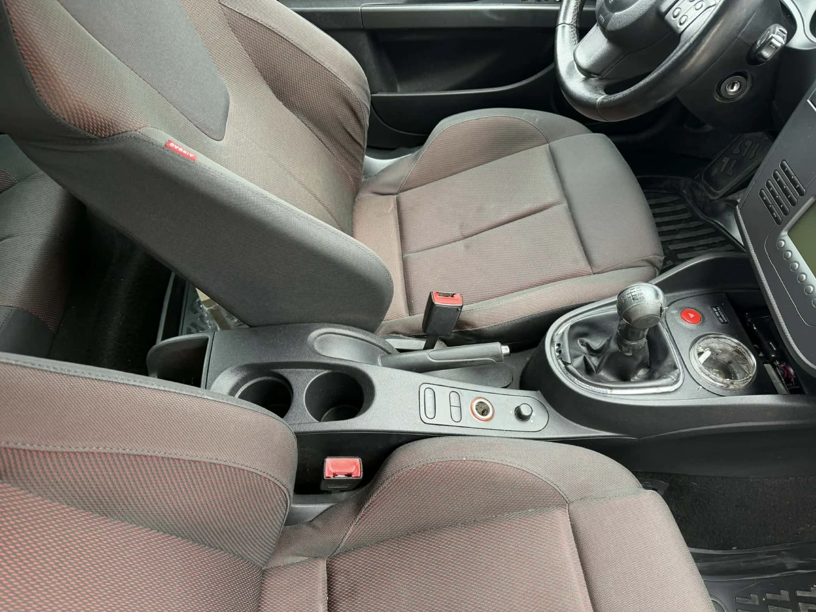 Seat Leon, снимка 3 - Автомобили и джипове - 53941963